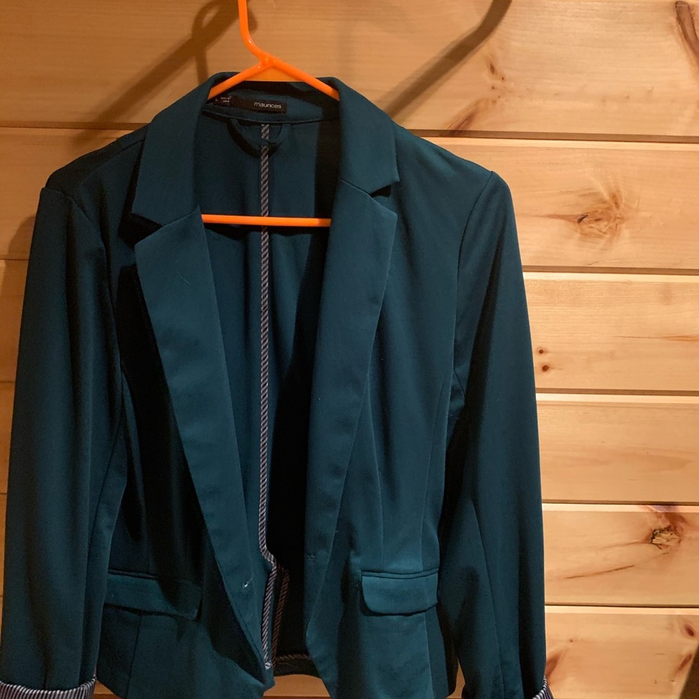 Maurices hunter green women’s blazer.